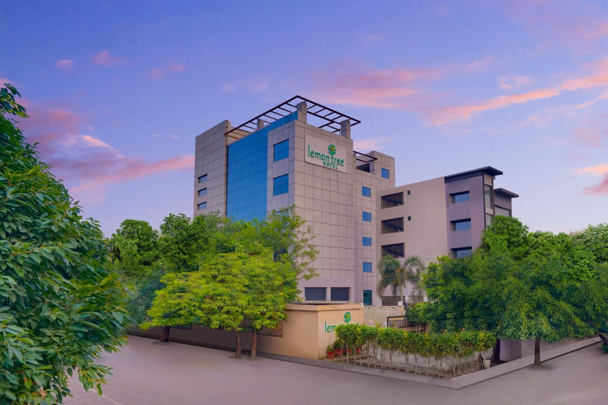Hotel Nio By Tarika Noida Buitenkant foto