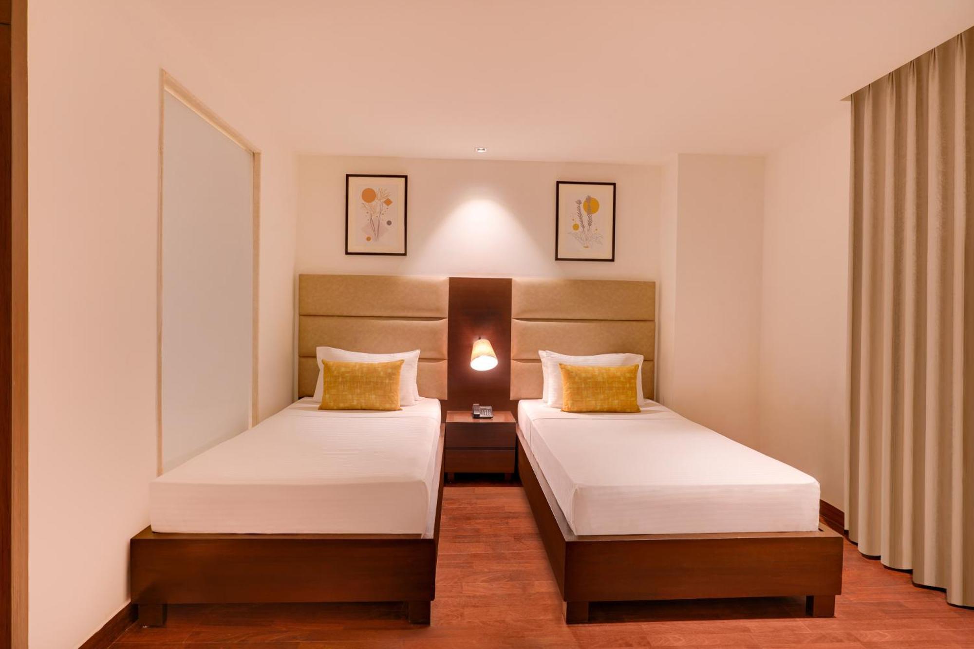Hotel Nio By Tarika Noida Buitenkant foto