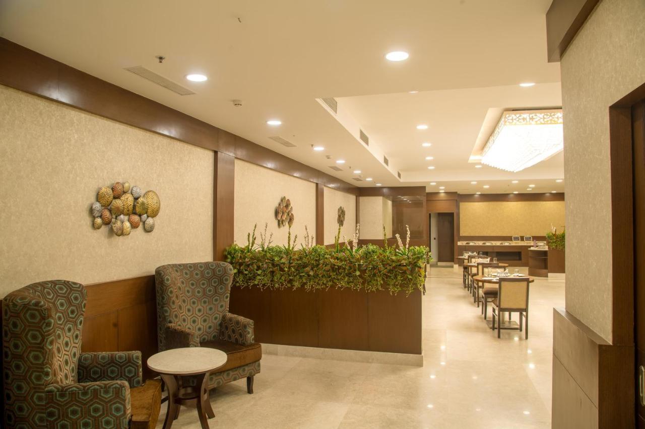 Hotel Nio By Tarika Noida Buitenkant foto