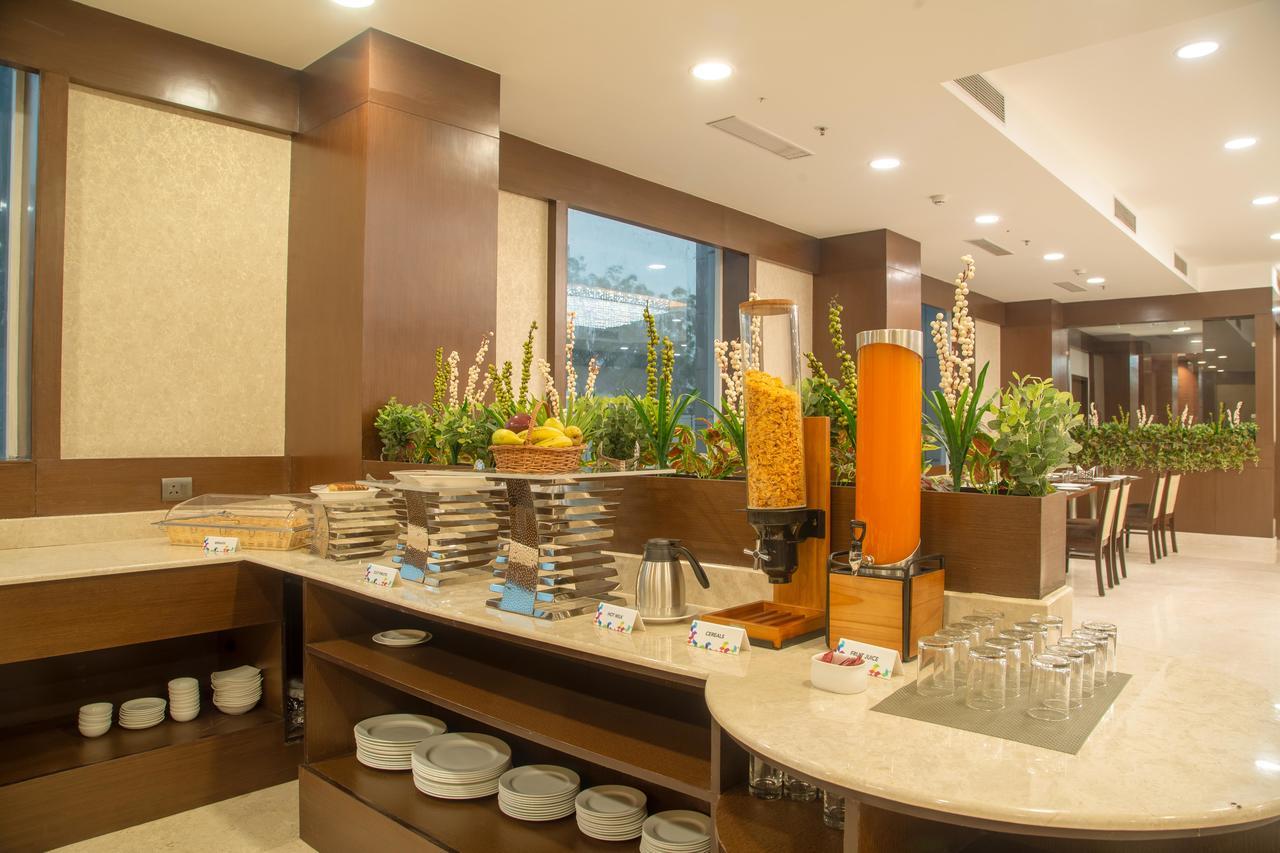 Hotel Nio By Tarika Noida Buitenkant foto