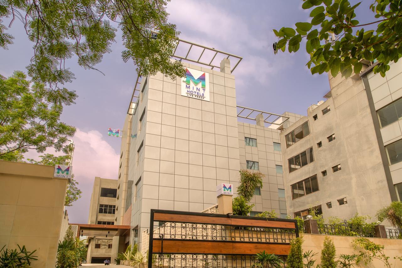 Hotel Nio By Tarika Noida Buitenkant foto